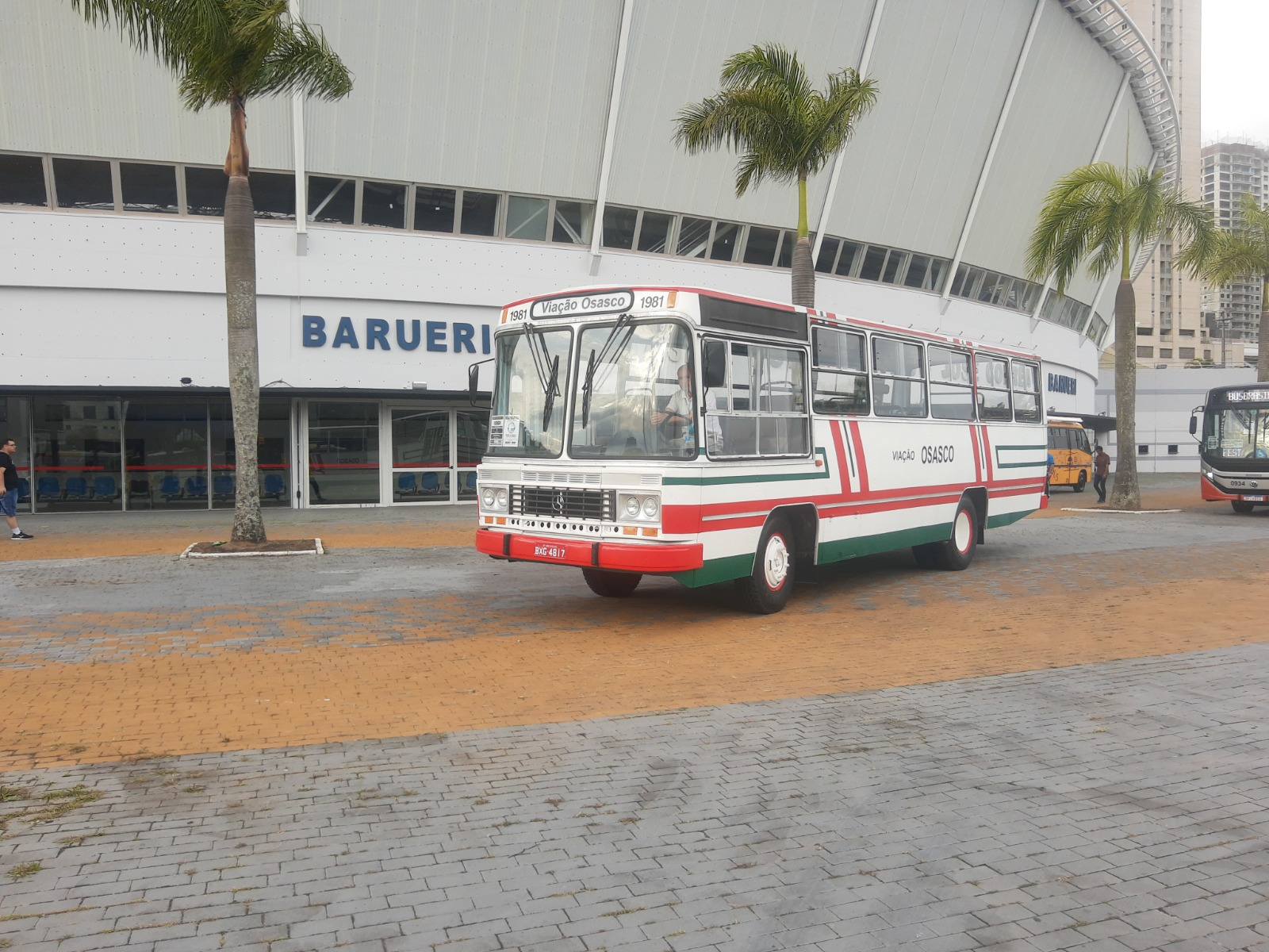 Como chegar até Ginasio da Vila Santana Valinhos de Ônibus?